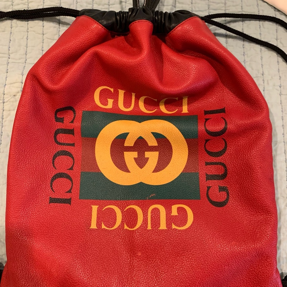 Gucci Red Leather Drawstring Bag - image 3